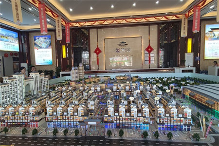 城东黄金花园5室2厅2卫170m2精装修